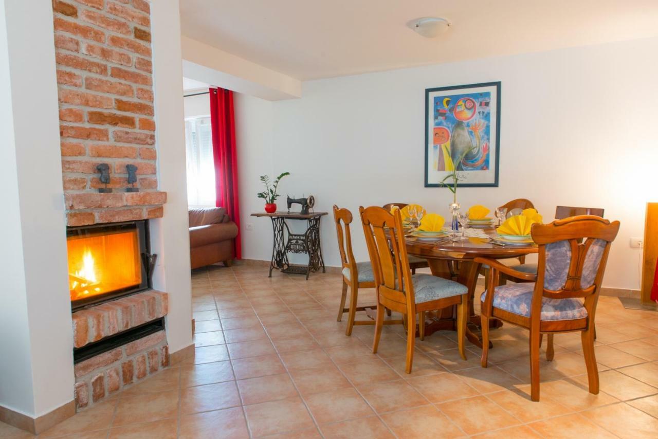 Apartma Marija Метліка Екстер'єр фото